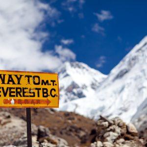 Mount Everest Signpost, Travel to Base Camp